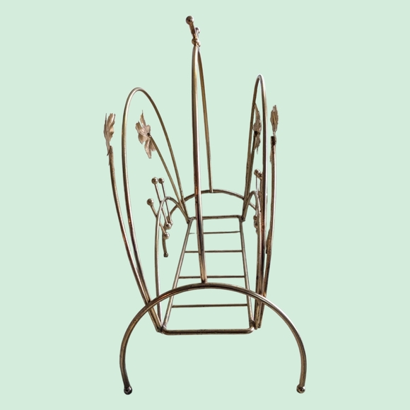 Vintage Brass Leaf pattern magazine paper log holder - Picture 4 of 4